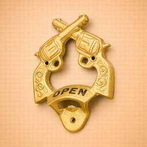 Décapsuleur mural vintage double revolver, style western audacieux, prise ferme, décapage facile des bouchons, décoration de bar imposante - Product Image 3