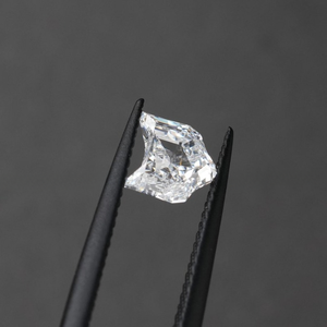 Diamante Cultivado en Laboratorio VVS, Corte Fantasía, Perforado con Láser, Certificado IGI, de Última Tendencia, para la Fabricación de Collares con Colgante, Piedra Suelta - Product Image 3