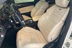 Mercedes-AMG <span class=keywords><strong>GLS</strong></span> 63 2019 usado de primera calidad, con motor V8 biturbo y tracción en las cuatro ruedas. - Product Image 3