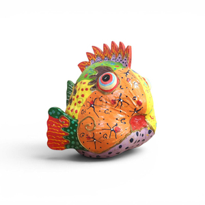 Sculpture de poisson en noix de coco style Picasso colorée, décoration artistique en bois peinte à la main, ornement décoratif suspendu - Product Image 2