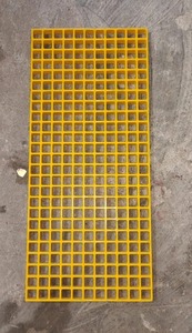 Grille moulée en plastique renforcé de fibres de 25 mm, durable, résistante aux produits chimiques, pour sols et passerelles industriels - Product Image 3