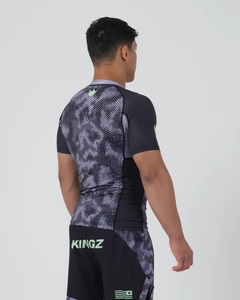 Camiseta de Compresión de Secado Rápido de Nailon y Elastano con Protección Solar UPF50 de Manga Corta para Hombre, Personalizada al por Mayor - Product Image 5