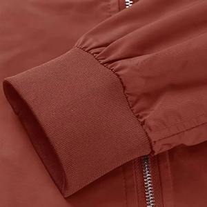 Chaqueta Bomber de Invierno Impermeable Personalizada AMS SPORTS INTL con Capucha, Parche Bordado con Logotipo Frontal, Botones Cubiertos de Poliéster/Algodón - Product Image 4