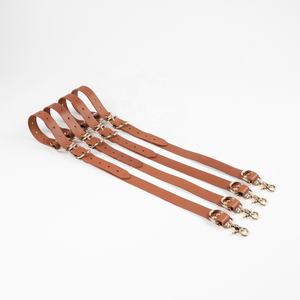 Harnais de manchette de poignet de cheville de lit de grande BDSM-0129 Quatre options de sangle Cuir de vachette Matériel solide Contraintes de lit pour Bondage - Product Image 4