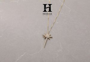 Collier pendentif étoile du Nord en or de luxe avec diamants de laboratoire - Bijoux célestes minimalistes - Product Image 4