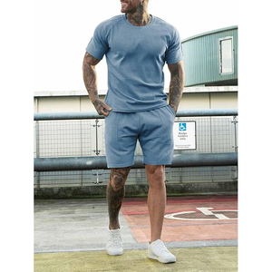 Ensemble d'été pour hommes, imprimé graphique, tenue assortie, style urbain, vêtements d'été pour hommes - Product Image 5