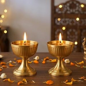 Lampe à huile en laiton plaqué or avec figurine religieuse et motif de divinité Diwali pour la décoration de prière - Product Image 3