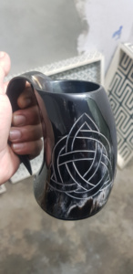 Authentique cornue à boire en bois sculpté d'origine, artisanat naturel indien, inspiré des Vikings, cadeau de mariage, chopes - Product Image 6