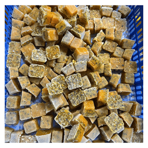 Purée de fruits de la passion surgelée IQF avec pépins, issue de pulpe de fruits de la passion tropicaux, pour bases de smoothies et garnitures de desserts, Vietnam - Product Image 2