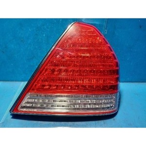 Luz Trasera Derecha Usada Centennial - Product Image 1
