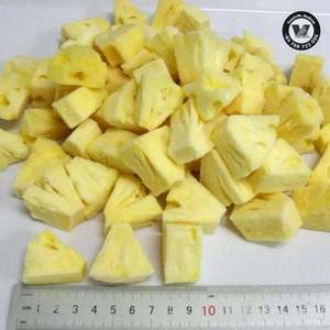 Purée d'ananas MD2 surgelée IQF disponible, pâte de fruit naturelle dorée et sucrée, matière première pour jus, smoothies et produits de boulangerie - Product Image 2