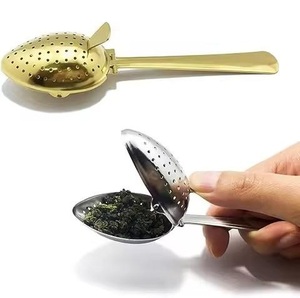 Taza infusora de té compacta de latón, colador de té de hojas sueltas pequeño, diseño perforado premium, soporte para filtro de té, elegante accesorio para té - Product Image 4