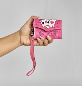 Monedero y Tarjetero Multifuncional de Cuero Genuino para Mujer, con Correa de Muñeca Bordada a Mano - Product Image 1