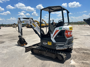Miniexcavadora Diesel E32i 2019 para Trabajos de Excavación, Zanjado y Movimiento de Tierras - Product Image 3