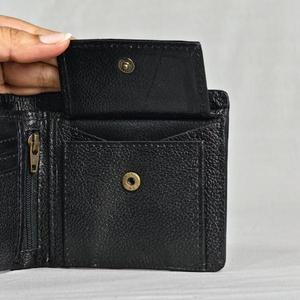 Portefeuille en cuir véritable fait main avec motif gaufré serpent, style vintage, fermeture pliante, portefeuille court pour homme, usage quotidien - Product Image 4