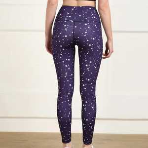 Leggings de cintura alta con estampado de estrellas, pantalones de yoga de punto elásticos deportivos para mujer, pantalones de yoga con estampado morado para todas las estaciones - Product Image 2