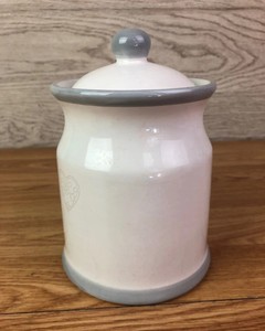 Pot de rangement en céramique pour café avec couvercle, hermétique, sûr pour les aliments, durable, organisateur de cuisine, design cœur, rangement de comptoir - Product Image 2