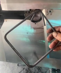 Máquina Automática para Doblar Estribos PT10 VINAPROMAX para la Fabricación de Estribos de Acero para Construcción con Motor SERVO - Product Image 3