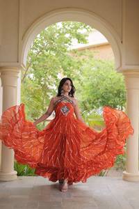 Robe traditionnelle longue orange brodée pour femme, en polyester, coupe ample, idéale pour les fêtes, style été Inde Pakistan - Product Image 3
