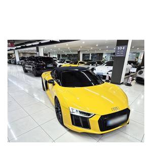 Audi R8 5.2 V10 Spyder de décembre 2021 avec boîte de vitesses automatique, volant à gauche, sièges en cuir, caméra arrière - 37 652 km - Product Image 2