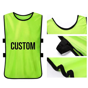 Chaleco de Entrenamiento de Fútbol Personalizado, Fabricante Pakistaní, Chaleco Deportivo Transpirable para Compradores Globales - Product Image 6