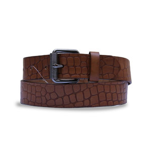 Ceinture en cuir élégante avec un matériau durable et un design épuré, parfaite pour les tenues formelles, les tenues décontractées et l'usage quotidien. - Product Image 1