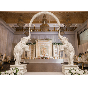 Arche de bienvenue exclusive en fibre de verre blanche pour grand mariage, décoration éléphant, portail d'entrée, aménagement de scène de mariage traditionnel en intérieur, Sydney - Product Image 1