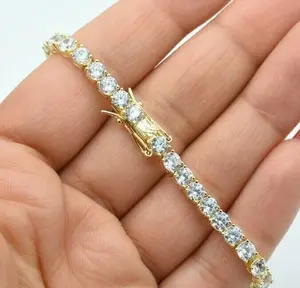 Pulsera de Plata de Ley de 8 Pulgadas para Mujer, con Moissanita VVS1 de Corte Redondo de 4 mm, Chapada en Oro Amarillo de 14K, Estilo Tenis - Product Image 2