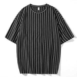 Camisa holgada moderna con corte extragrande que aporta un toque audaz a atuendos informales con una comodidad premium. - Product Image 3