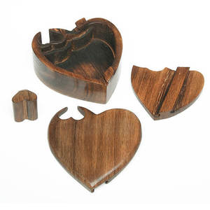 Vintage Wooden Heart <b>Memorial</b> <b>Keepsake</b> Urn Funeral Ash Container Crafted With Refined Artistic Natural Grain Texture - Product Image 3