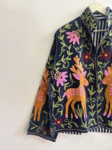 Veste matelassée pour femme en velours floral brodé à la main Suzani avec doublure en coton - Printemps/Automne/Hiver - Cadeau pour elle - Product Image 6