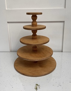 Support à gâteau réglable en bois, écologique et fait main, pour boulangeries et événements - Product Image 2