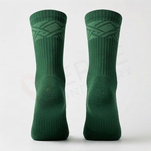 Chaussettes ras du cou pour hommes, couleur unie, tricotées, respirantes, en coton, polyester et élasthanne, pour usage quotidien en automne, style classique - Product Image 2