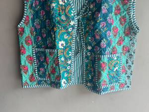 Gilet matelassé en coton à motif floral pour femme, col en V, sans manches, avec poches plaquées, idéal pour le printemps, CADEAU POUR ELLE - Product Image 5