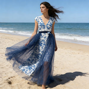 Oferta especial en la falda Temu Chic con estampado floral azul y cintura en contraste, falda larga hasta el suelo con superposición transparente para damas de honor. - Product Image 1