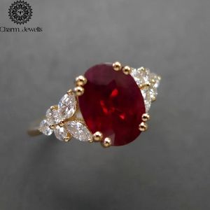 Bague de fiançailles classique en moissanite plaqué or 18 carats pour femme, taille coussin, sertie à griffes, certifiée IGI, par Charm Jewells - Product Image 5