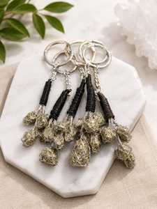 Llavero de pirita natural en bruto, amuleto de piedra mineral, llavero de cristal portátil, accesorio decorativo para regalo y colección - Product Image 3