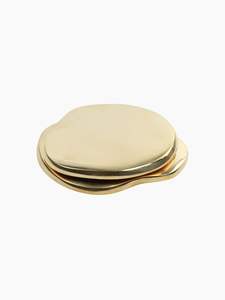 Juego de posavasos de latón pesado con acabado pulido para decoración del hogar, juego de posavasos de latón de diseño artesanal para cenas de lujo - Product Image 3