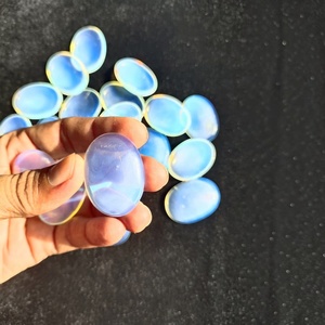Figuritas de Opalita Hechas a Mano, Ecológicas, de Cambay Art, Cristal Liso de Bolsillo para Trabajo Energético, Mindfulness y Tiendas de Regalos, Venta al Por Mayor - Product Image 5