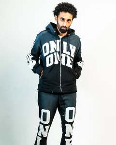 Ensemble sweat-shirt court et pantalon évasé streetwear personnalisé, effet délavé, patch brodé, style streetwear - Product Image 1