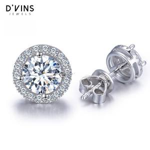 ต่างหูเพชรแล็บโกรว์ทรงกลมเจียระไนแบบบริลเลียนท์ ตัวเรือนทองคำแท้ 10K ยี่ห้อ D'vins Jewels แบบฝังเพชร - Product Image 1