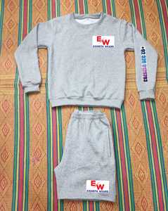 Conjunto de Sudadera Personalizado de Verano con Logotipo Bordado, Estilo Urbano, Informal, 2 Piezas, MOQ Bajo, Fábrica, Poliéster/Algodón, Color Sólido - Product Image 1
