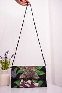 Bolso Rectangular Bordado Floral de Algodón y Poliéster Hecho a Mano con Cremallera, Diseño de Hojas Verdes y Flores Púrpuras para Fiestas y Viajes - Product Image 3