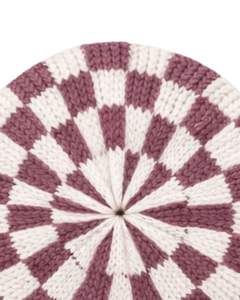 Gorro de punto personalizado con diseño de tablero de ajedrez en malva y blanco, gorro de invierno cálido con puño, gorro de punto acrílico suave, unisex, estilo urbano. - Product Image 6