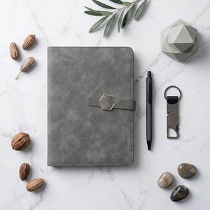 Agenda exécutif haut de gamme Aurelux RE044 en similicuir gris A5 multicolore avec porte-stylo et porte-clés, relié, 192 pages, logo personnalisé, pour entreprise - Product Image 4