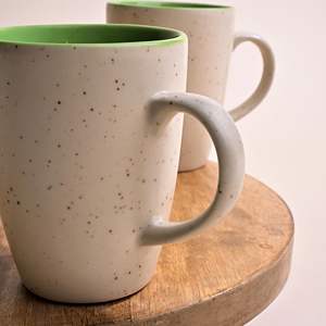 แก้วกาแฟเซรามิกสองสี ทันสมัย หรูหรา ทนทาน พกพาสะดวก ขนาด 350 มล. เป็นมิตรกับสิ่งแวดล้อม สีเบจ-เทา ลายป่า สำหรับสำนักงาน ของขวัญ สีเขียว - Product Image 4