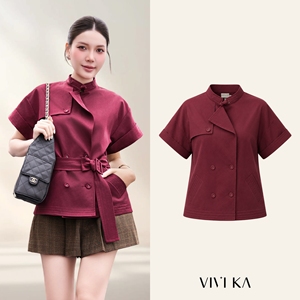 เสื้อโค้ทเทรนช์ผ้าทวิลล์สีเบอร์กันดีสำหรับผู้หญิง พร้อมเข็มขัดผ้าแบบถอดได้ คอสูง แขนสั้น เหมาะสำหรับฤดูใบไม้ร่วงและฤดูหนาว รุ่น ETHAN - Product Image 1