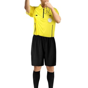 Ensemble de tenue de football pour enfants personnalisé en 3 pièces, unisexe, 100% polyester, respirant, séchage rapide, imprimé par sublimation, cordon de serrage - Product Image 2