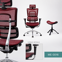 Chaise de bureau moderne bordeaux en maille avec dossier segmenté, appui-tête, siège et base à cinq étoiles argentée pour espaces de travail exécutifs