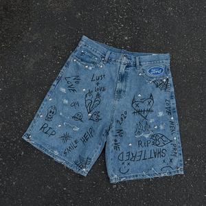 Shorts en jean longueur genou, fabrication usine, en denim épais, avec rivets personnalisés, délavé à l'acide, respirant, coupe-vent et infroissable - Product Image 3